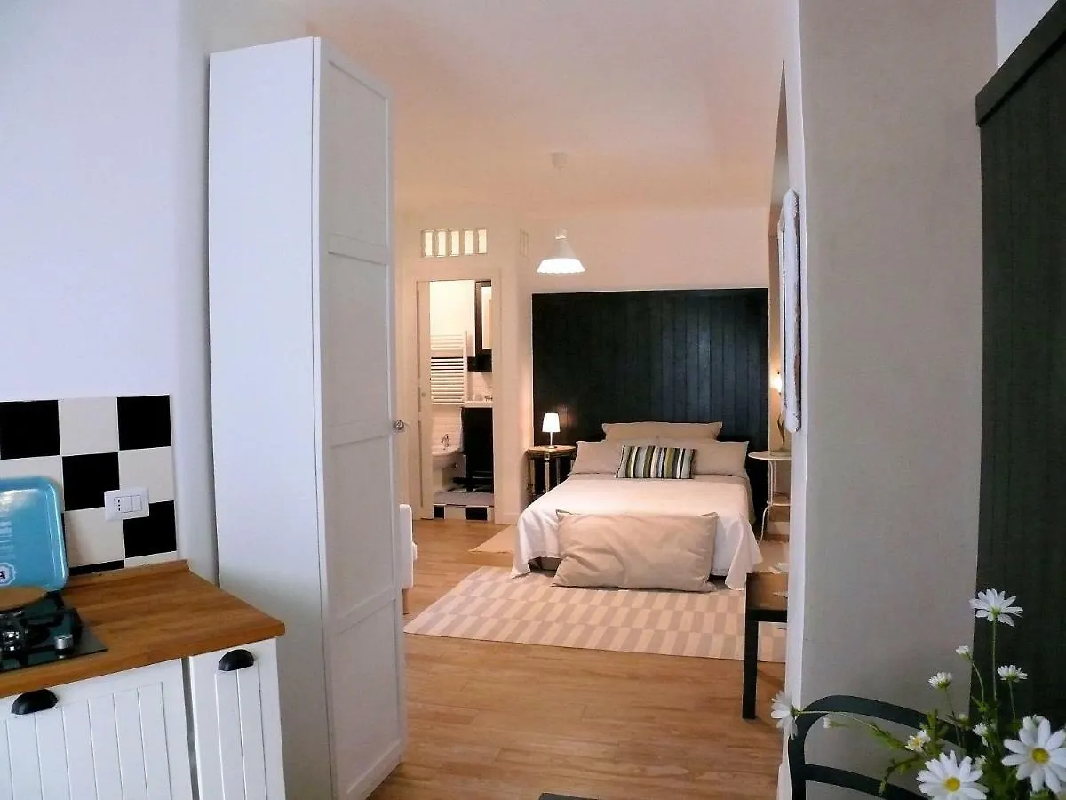Bed and Breakfast Invito Al Viaggio Giardini-Naxos Frühstückspension