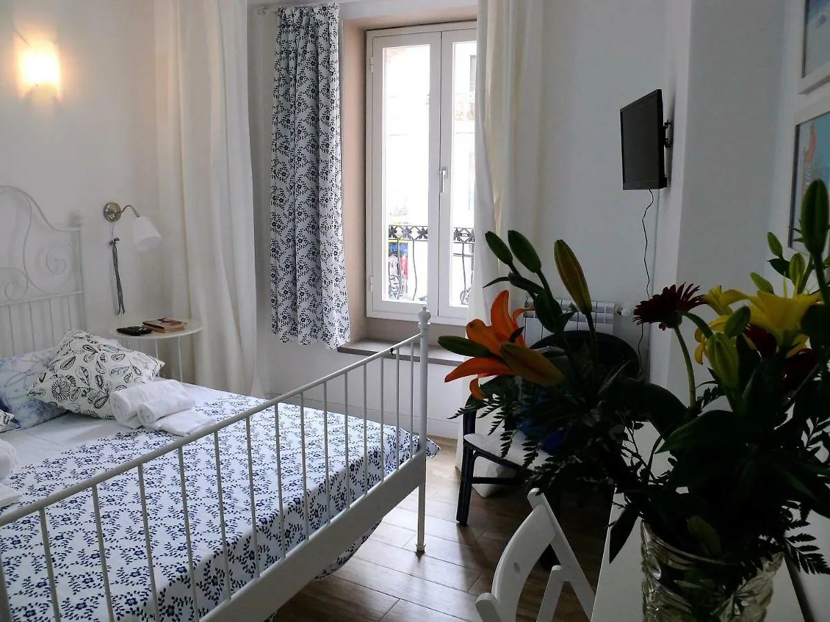 Bed and Breakfast Invito Al Viaggio Giardini-Naxos 0*,