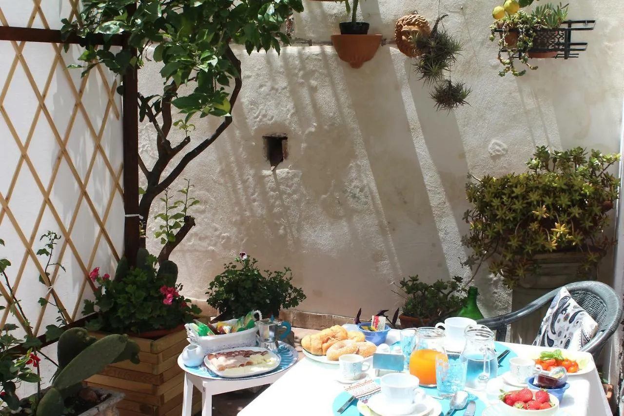 Frühstückspension Bed and Breakfast Invito Al Viaggio Giardini-Naxos